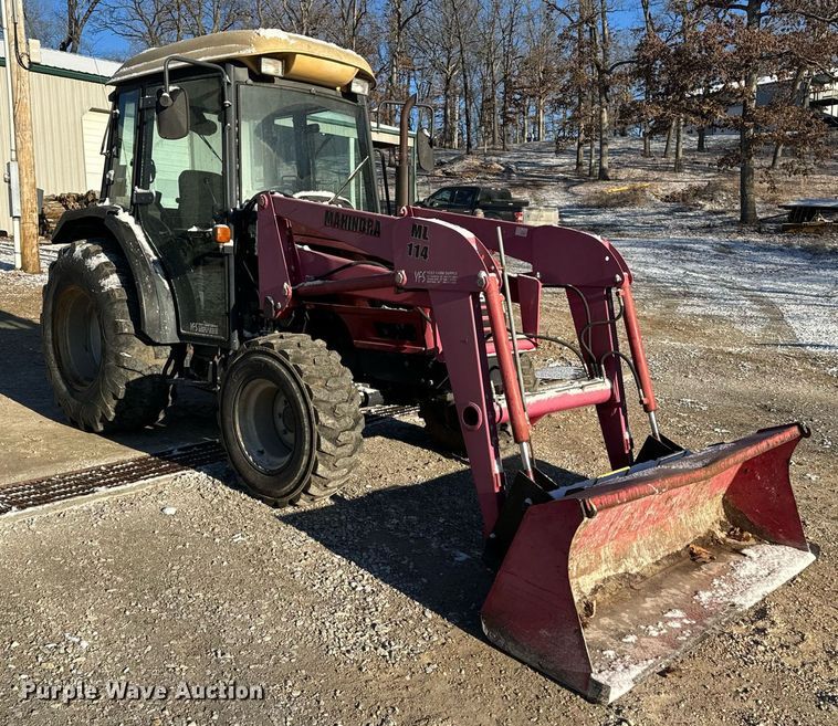 image for item EH6551 2005 Mahindra 4510C MFWD tractor