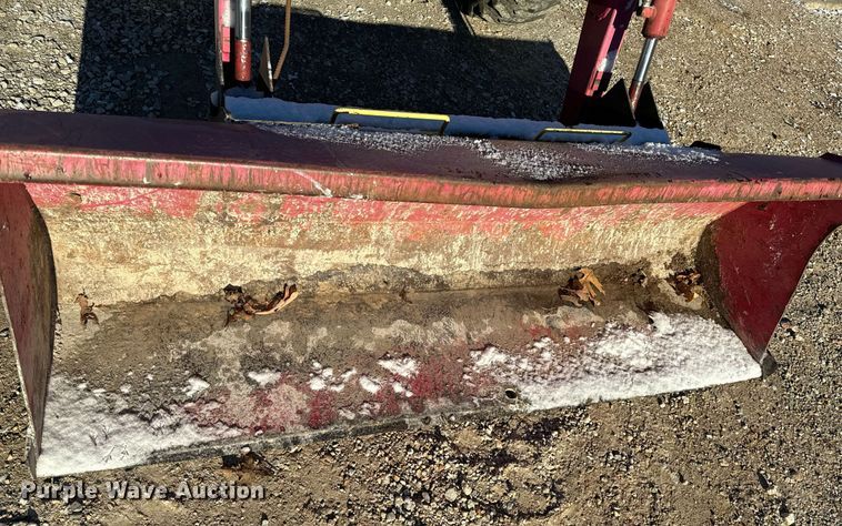 image for item EH6551 2005 Mahindra 4510C MFWD tractor