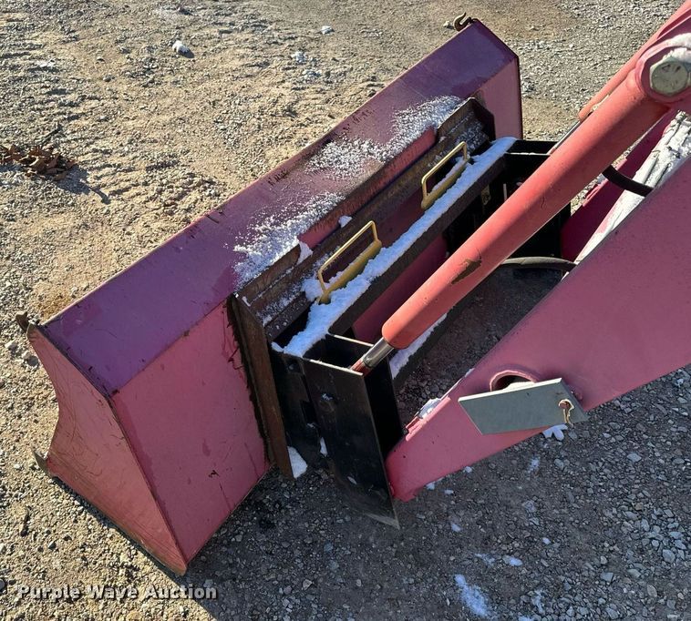 image for item EH6551 2005 Mahindra 4510C MFWD tractor