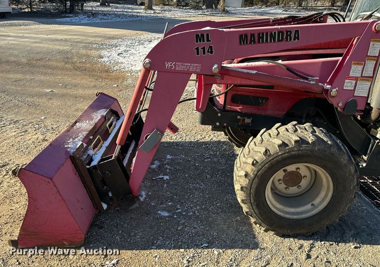 image for item EH6551 2005 Mahindra 4510C MFWD tractor