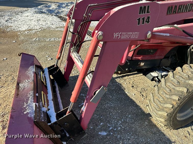 image for item EH6551 2005 Mahindra 4510C MFWD tractor