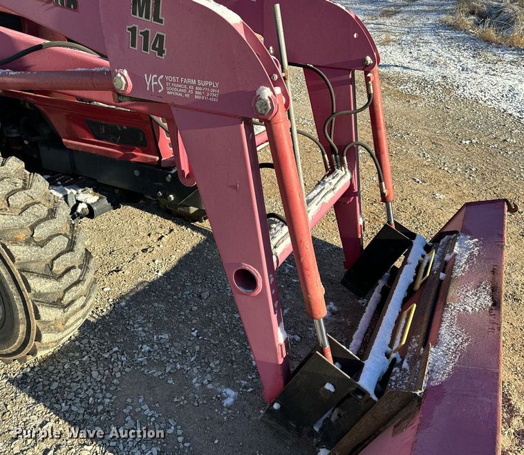 image for item EH6551 2005 Mahindra 4510C MFWD tractor