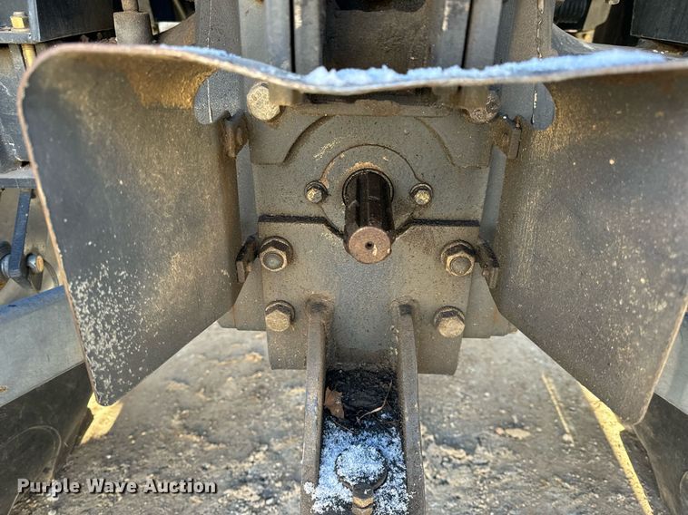 image for item EH6551 2005 Mahindra 4510C MFWD tractor