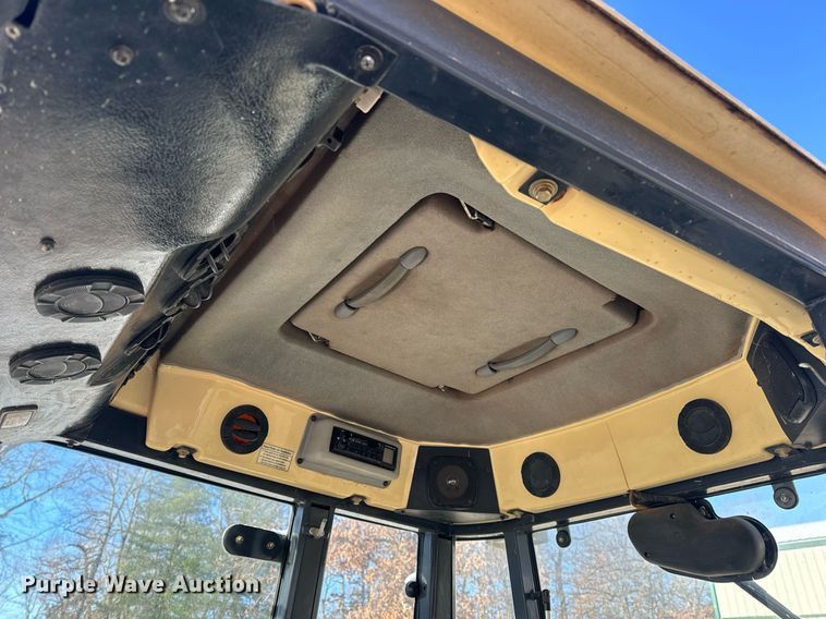 image for item EH6551 2005 Mahindra 4510C MFWD tractor