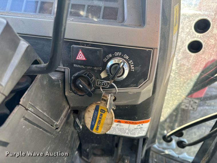 image for item EH6551 2005 Mahindra 4510C MFWD tractor