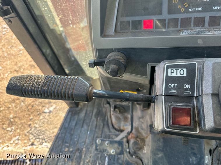 image for item EH6551 2005 Mahindra 4510C MFWD tractor