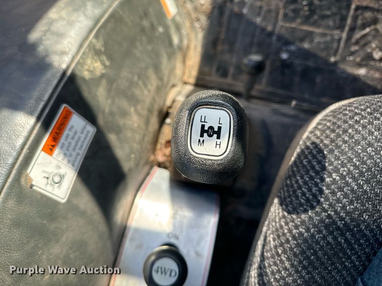 image for item EH6551 2005 Mahindra 4510C MFWD tractor