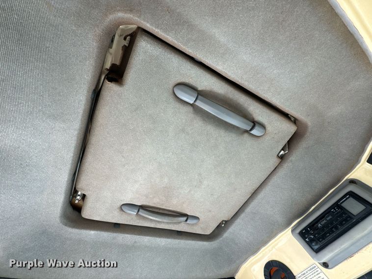 image for item EH6551 2005 Mahindra 4510C MFWD tractor