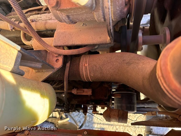 image for item EH6551 2005 Mahindra 4510C MFWD tractor