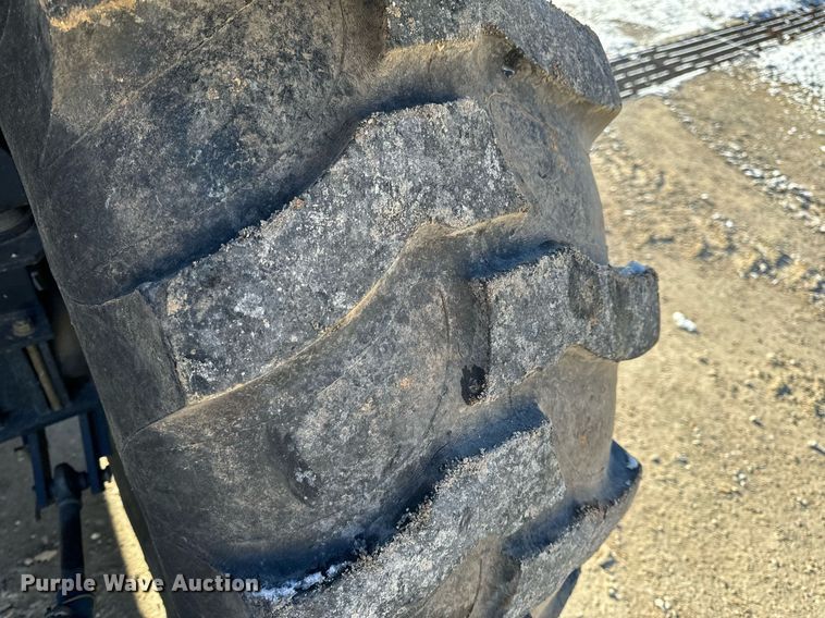 image for item EH6551 2005 Mahindra 4510C MFWD tractor