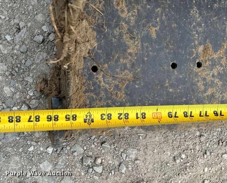 image for item EH6567 1972 John Deere 4320 tractor