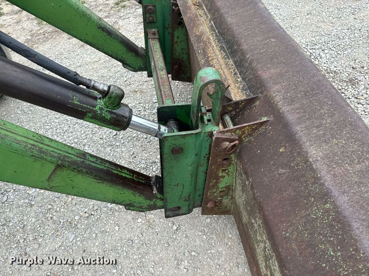 image for item EH6567 1972 John Deere 4320 tractor