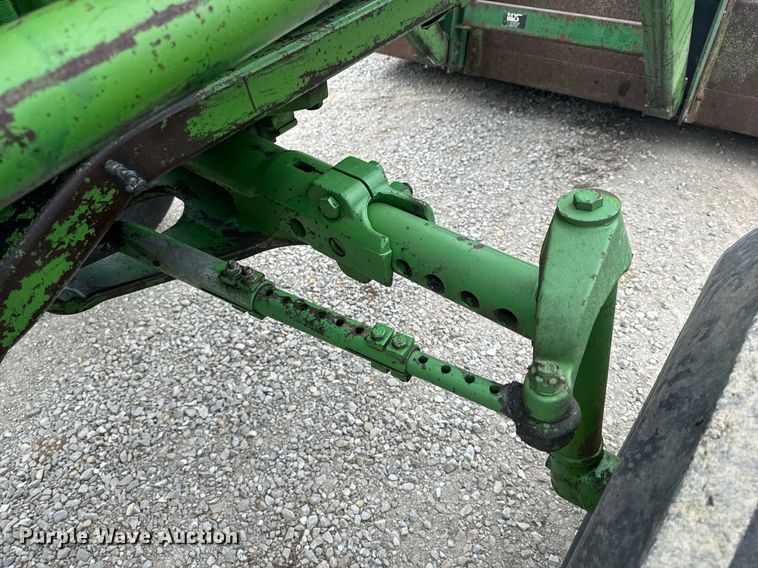 image for item EH6567 1972 John Deere 4320 tractor