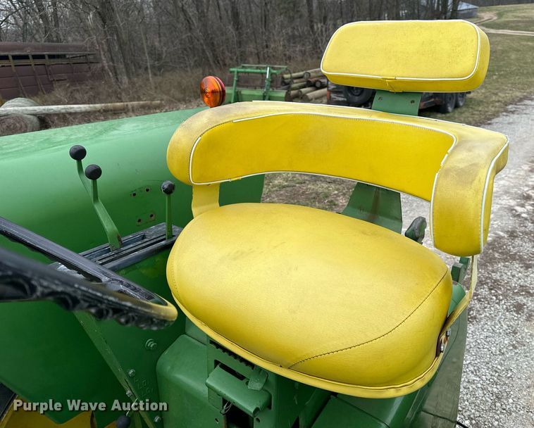 image for item EH6567 1972 John Deere 4320 tractor