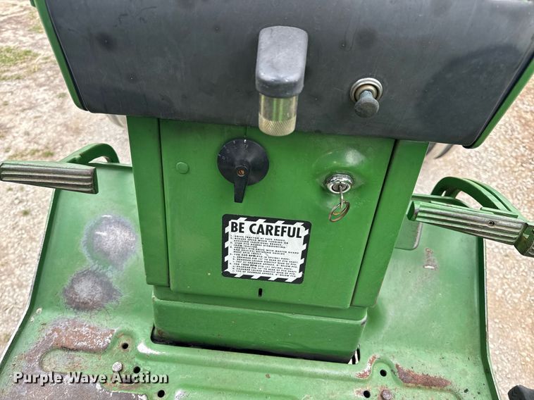image for item EH6567 1972 John Deere 4320 tractor