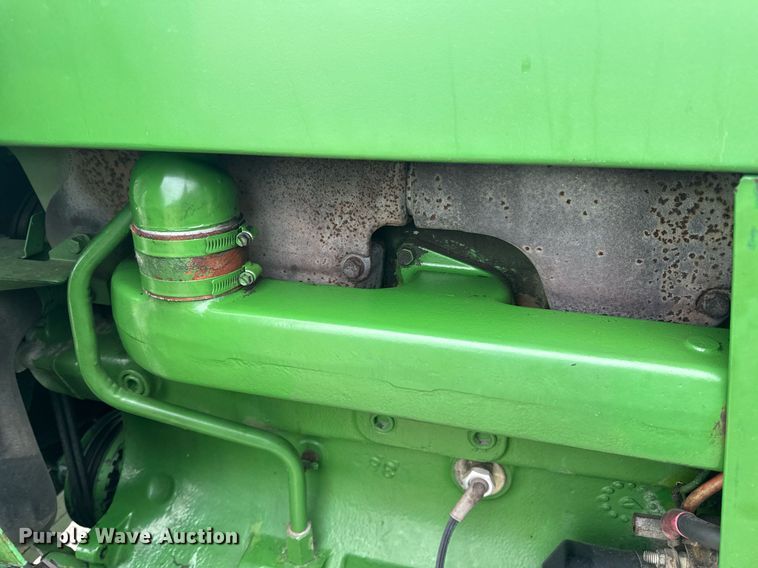 image for item EH6567 1972 John Deere 4320 tractor