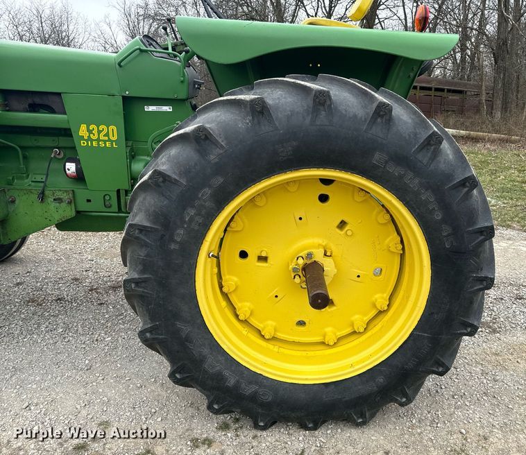 image for item EH6567 1972 John Deere 4320 tractor