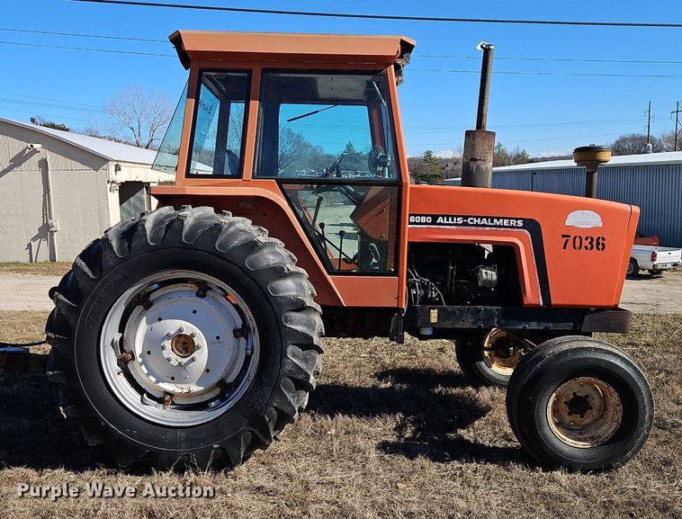 image for item EI3528 1983 Allis-Chalmers  6080 tractor