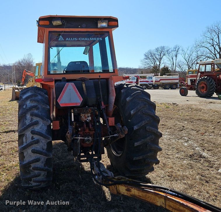 image for item EI3528 1983 Allis-Chalmers  6080 tractor