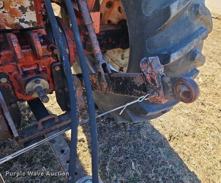 image for item EI3528 1983 Allis-Chalmers  6080 tractor