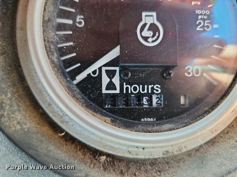 image for item EI3528 1983 Allis-Chalmers  6080 tractor