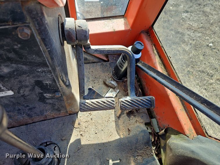 image for item EI3528 1983 Allis-Chalmers  6080 tractor