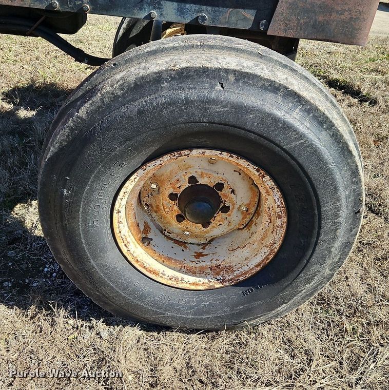 image for item EI3528 1983 Allis-Chalmers  6080 tractor