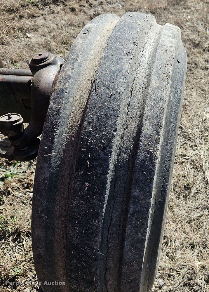 image for item EI3528 1983 Allis-Chalmers  6080 tractor