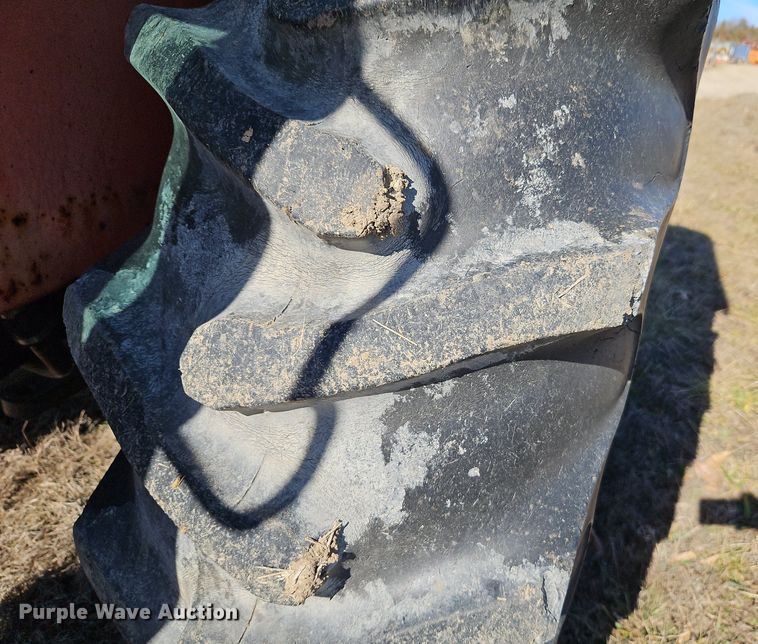 image for item EI3528 1983 Allis-Chalmers  6080 tractor