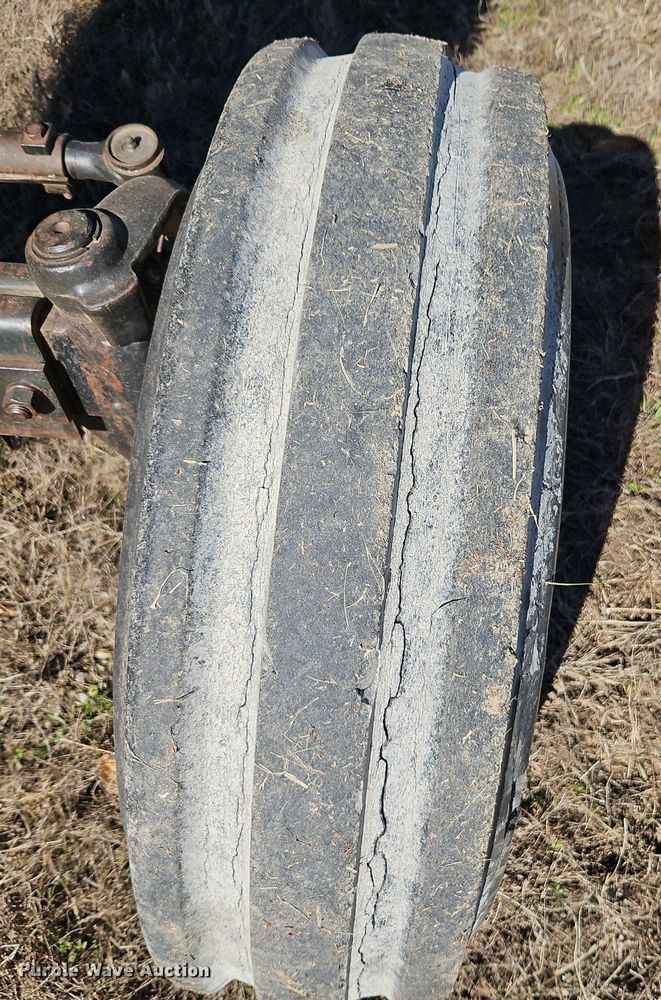 image for item EI3528 1983 Allis-Chalmers  6080 tractor