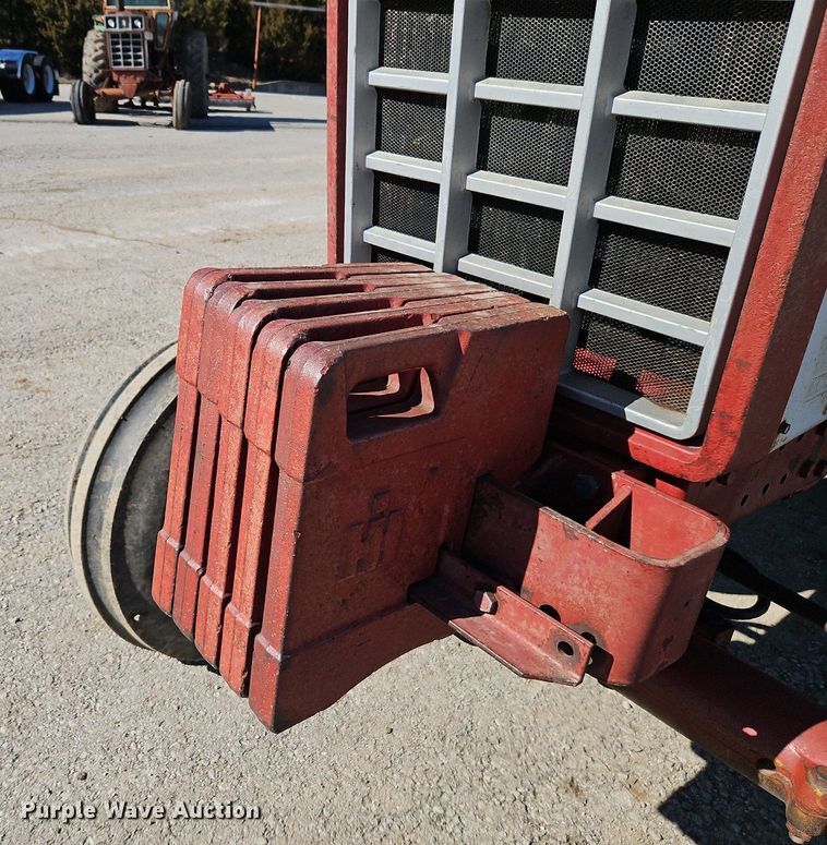 image for item EI3531 1975 International Harvester  Farmall 1066 tractor