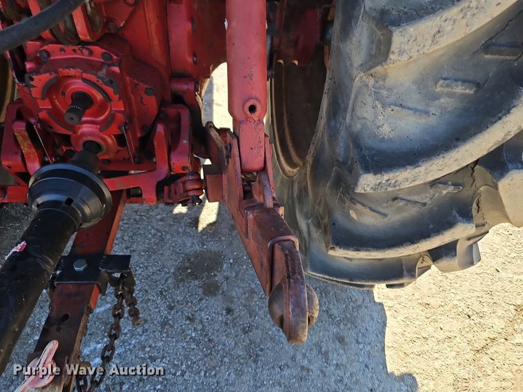 image for item EI3531 1975 International Harvester  Farmall 1066 tractor