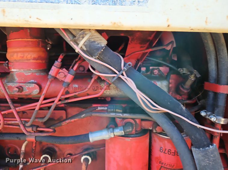 image for item EI3531 1975 International Harvester  Farmall 1066 tractor