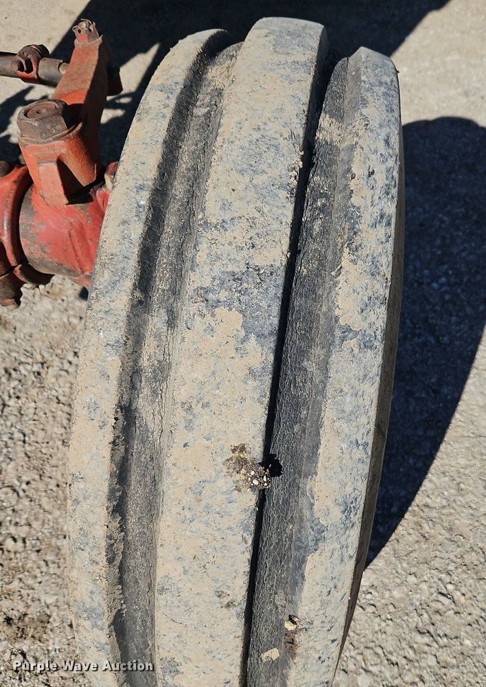 image for item EI3531 1975 International Harvester  Farmall 1066 tractor