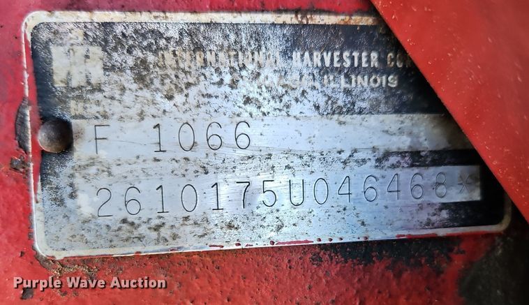image for item EI3531 1975 International Harvester  Farmall 1066 tractor