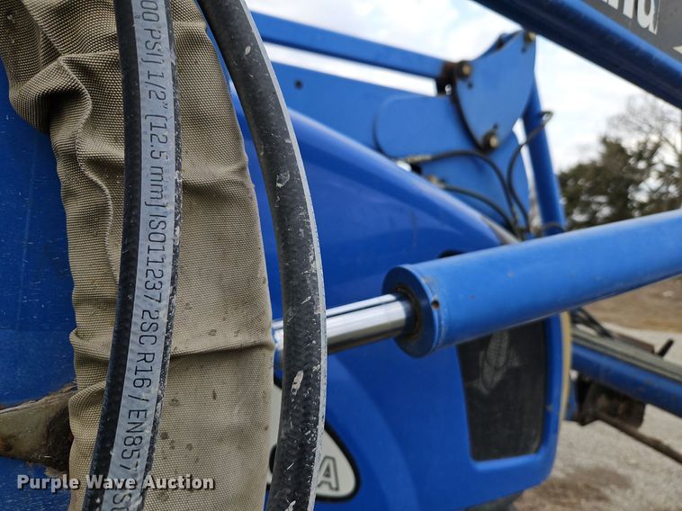 image for item EI3599 2006 New Holland  TL100ADT MFWD tractor