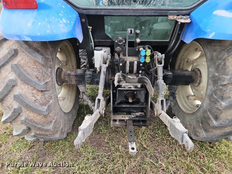 image for item EI3599 2006 New Holland  TL100ADT MFWD tractor