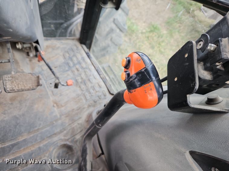 image for item EI3599 2006 New Holland  TL100ADT MFWD tractor