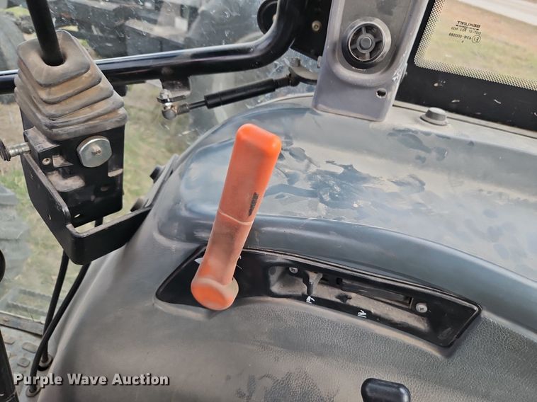 image for item EI3599 2006 New Holland  TL100ADT MFWD tractor