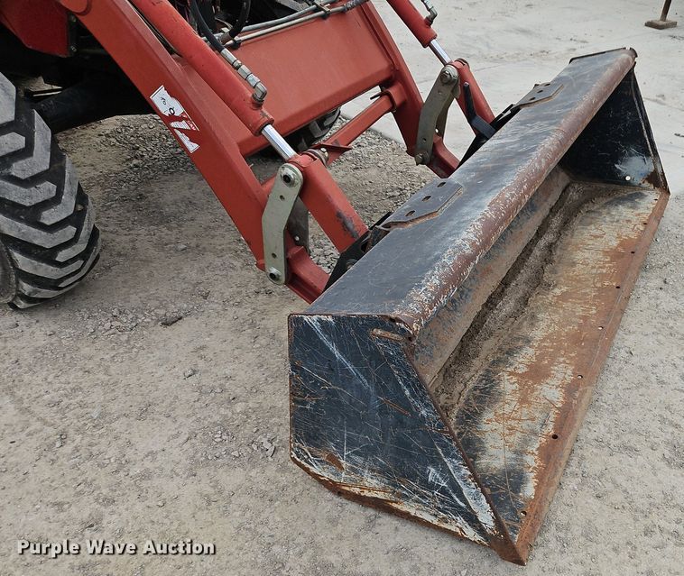 image for item EI3600 Case IH DX45 MFWD tractor