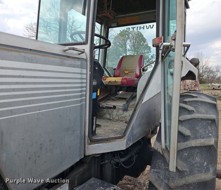 image for item EI3601 1981 White 2-155 tractor