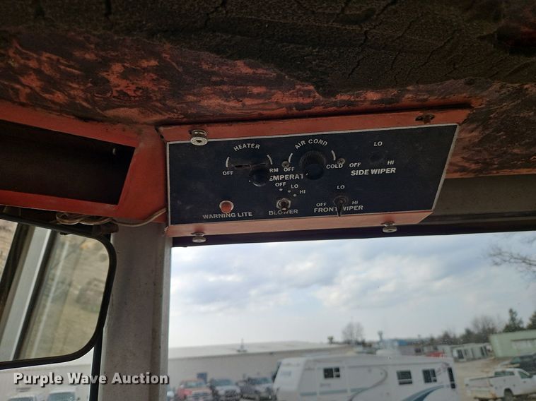 image for item EI3601 1981 White 2-155 tractor