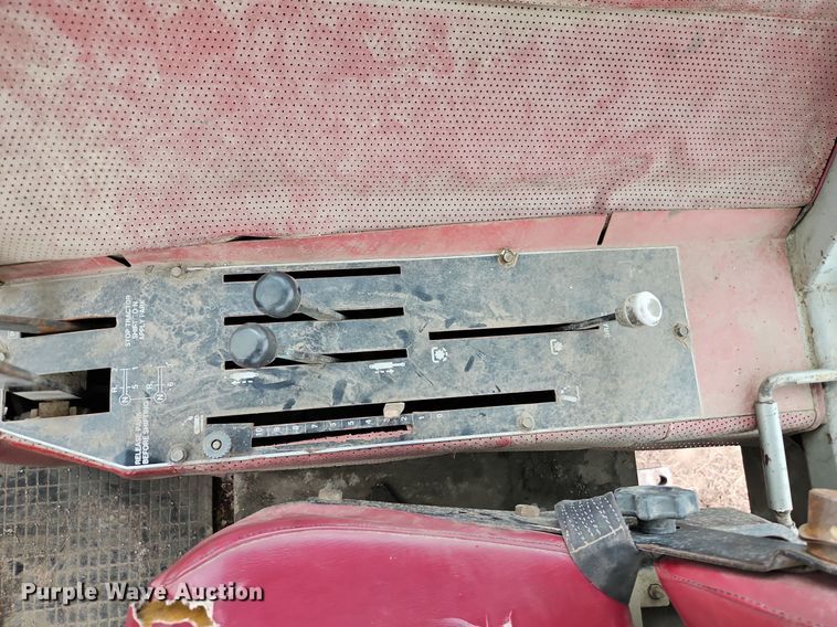 image for item EI3601 1981 White 2-155 tractor