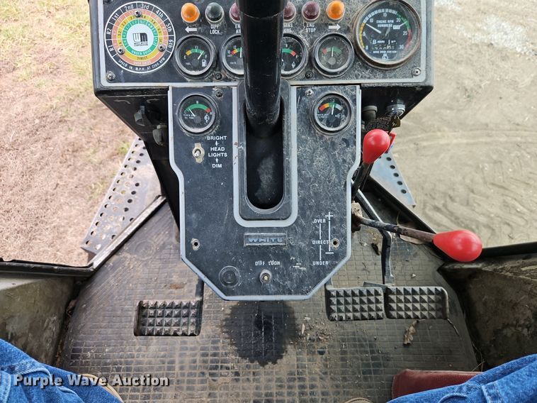 image for item EI3601 1981 White 2-155 tractor