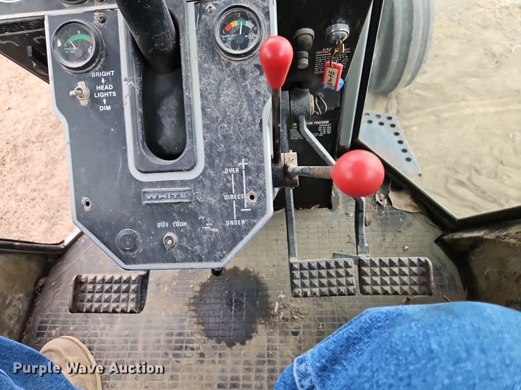 image for item EI3601 1981 White 2-155 tractor