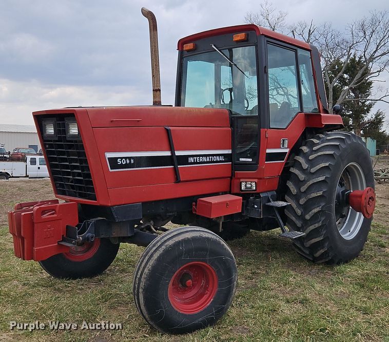 image for item EI3602 1984 International Harvester  5088 tractor