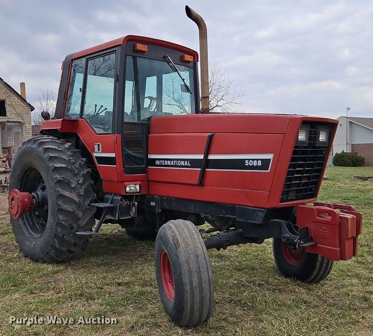 image for item EI3602 1984 International Harvester  5088 tractor