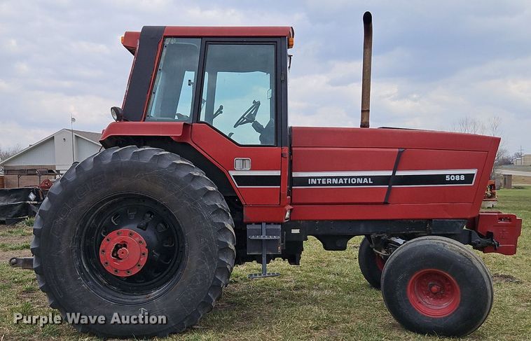 image for item EI3602 1984 International Harvester  5088 tractor