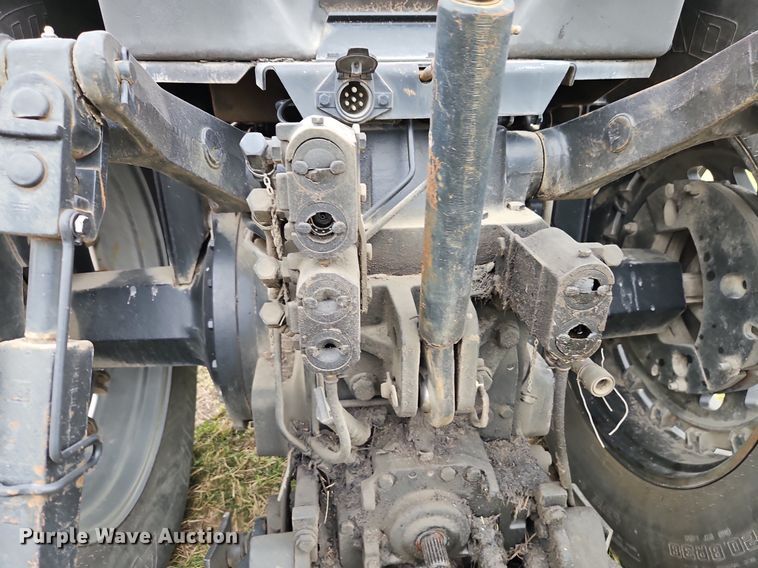 image for item EI3602 1984 International Harvester  5088 tractor