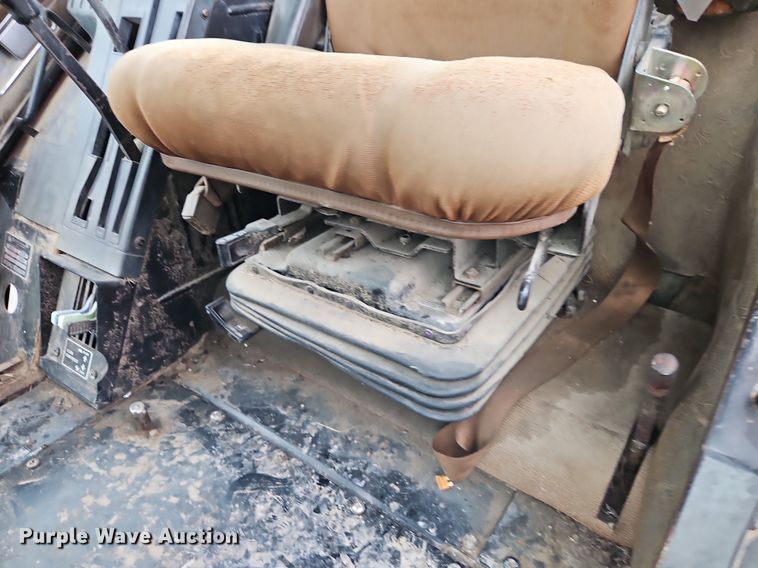 image for item EI3602 1984 International Harvester  5088 tractor